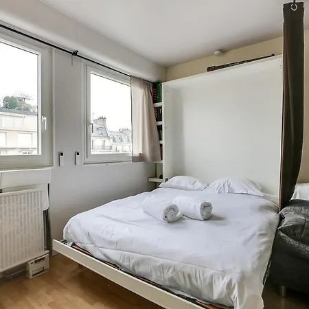 Apartment The Champs-elysees Studio Xviieme